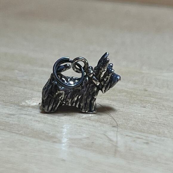 Sterling Silver Scottish Terrier Dog Puppy Yorkie Pet Charm Pendant - Picture 3 of 5